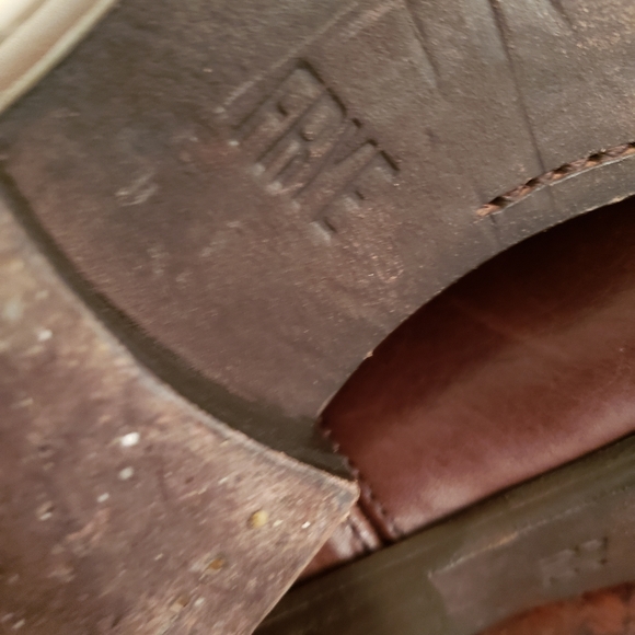 Frye Leather No-Zip Ankle Boots size 6B - Picture 6 of 8